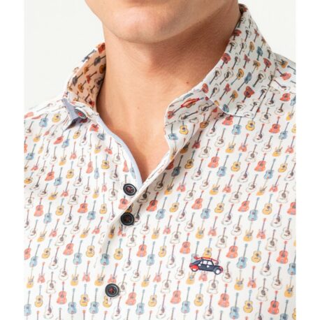 camisa-estampada-guitarras-colores (1)