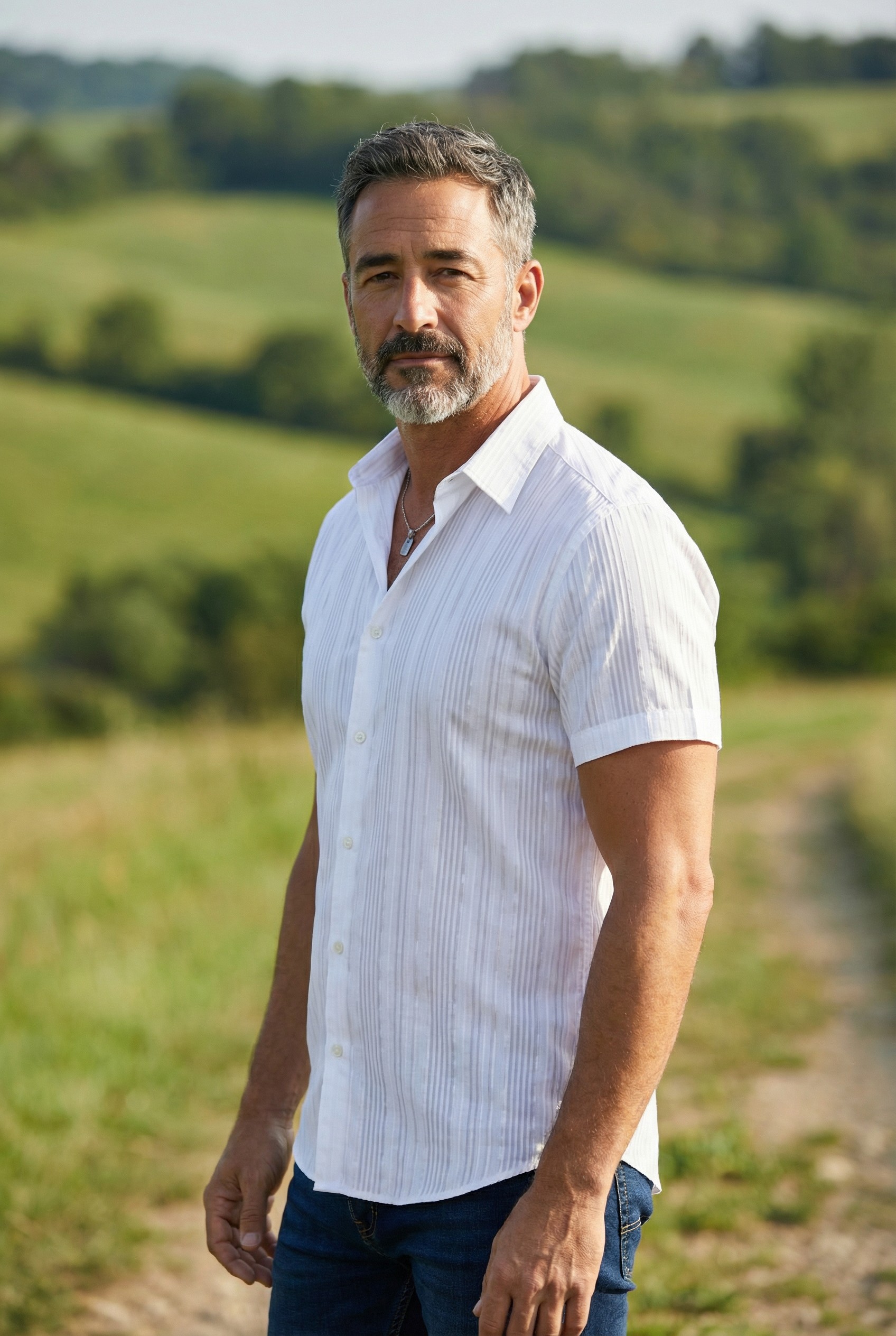 CAMISA PLISADA NEGRA