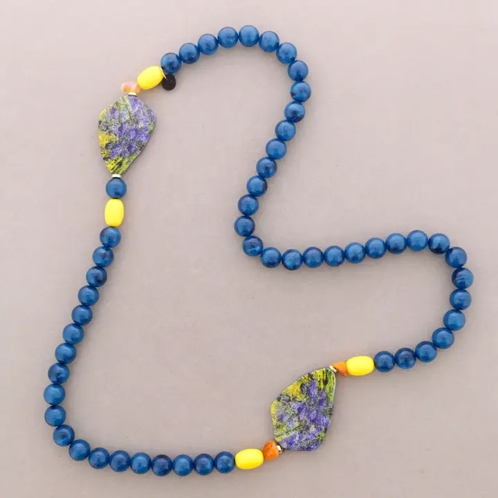 COLLAR LARGO AZUL MARINO