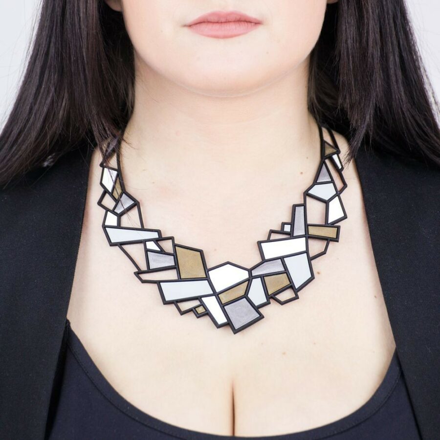 COLLAR PRISMA1