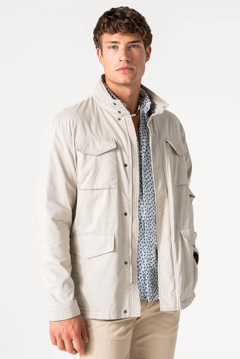 CHAQUETA SAHARIANA