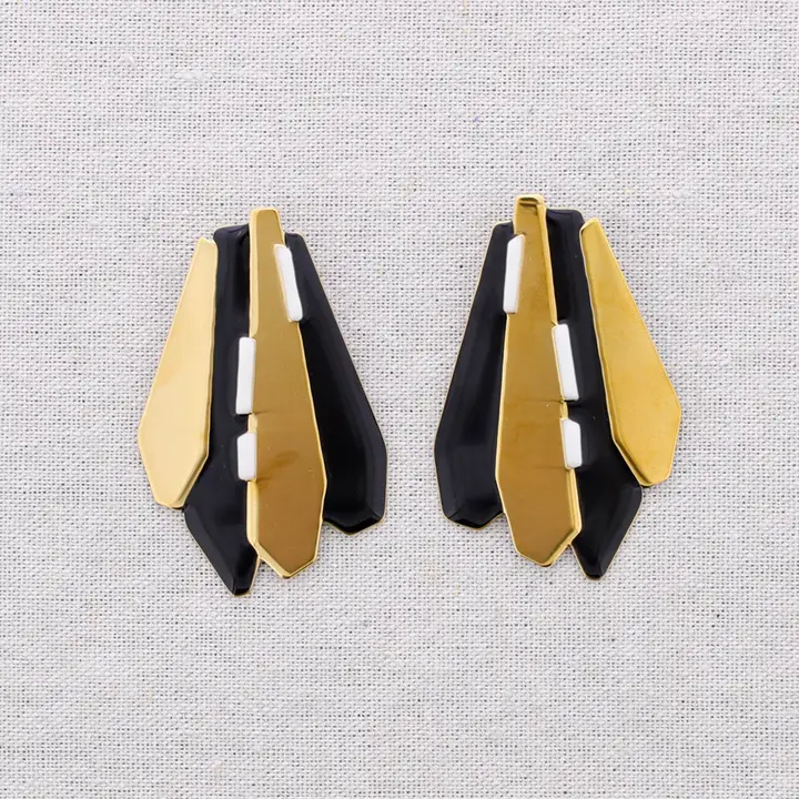 PENDIENTES GEO NEGRO