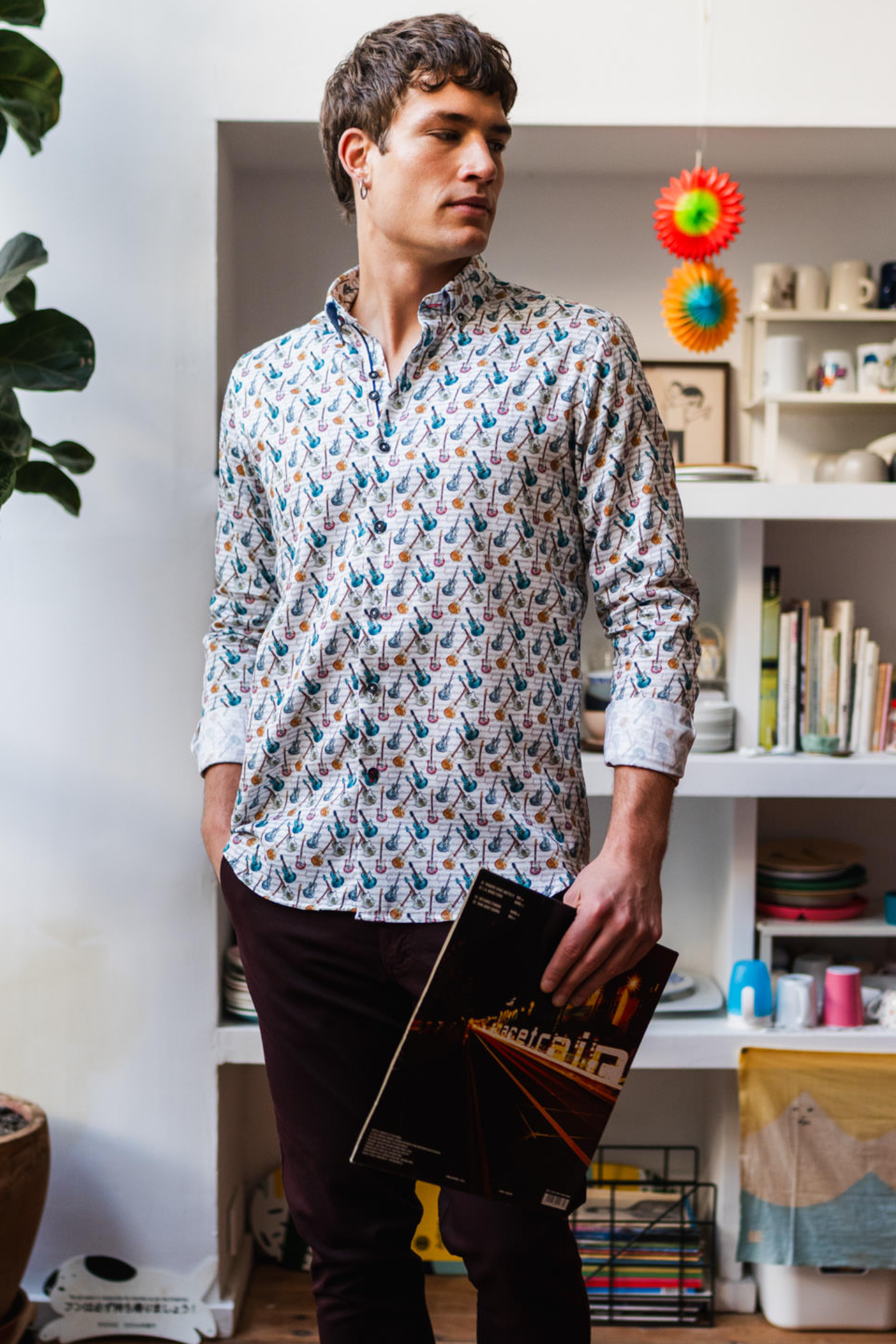 CAMISA GUITARRAS PENTAGRAMA