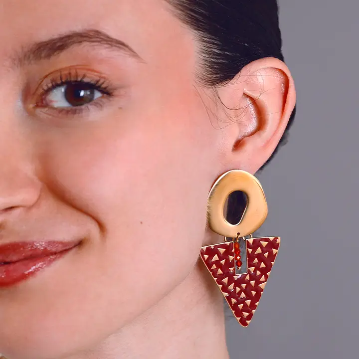 PENDIENTES TRIANGULO ROJO